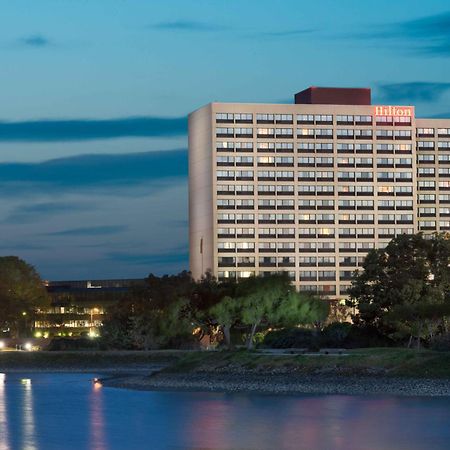 Hilton San Francisco Airport Bayfront - No Resort Fee Бърлингейм Екстериор снимка