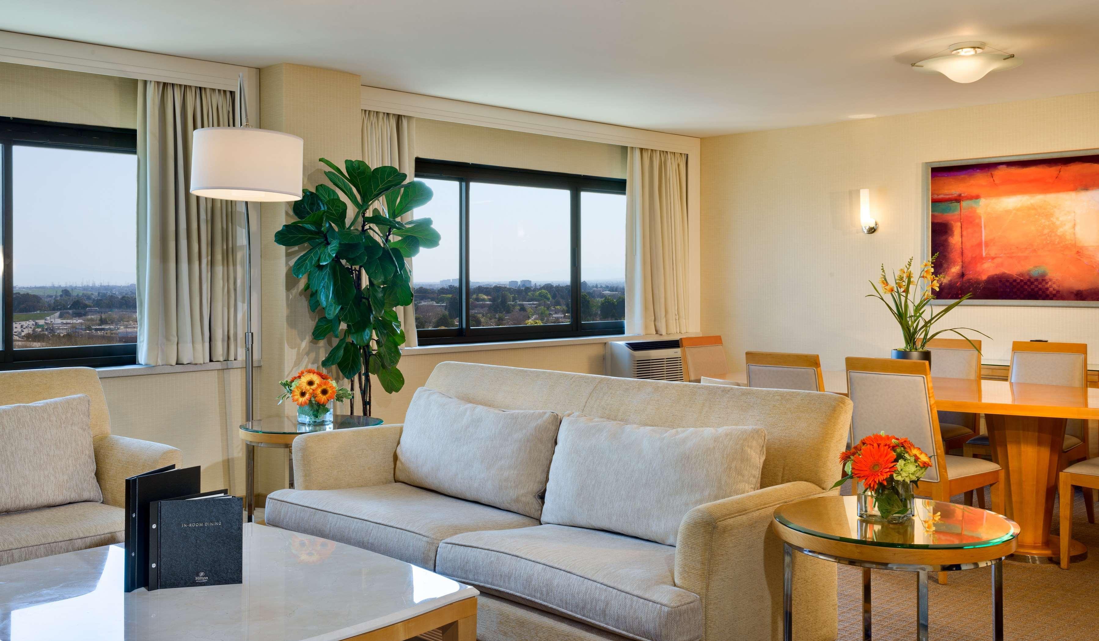 Hilton San Francisco Airport Bayfront - No Resort Fee Бърлингейм Екстериор снимка