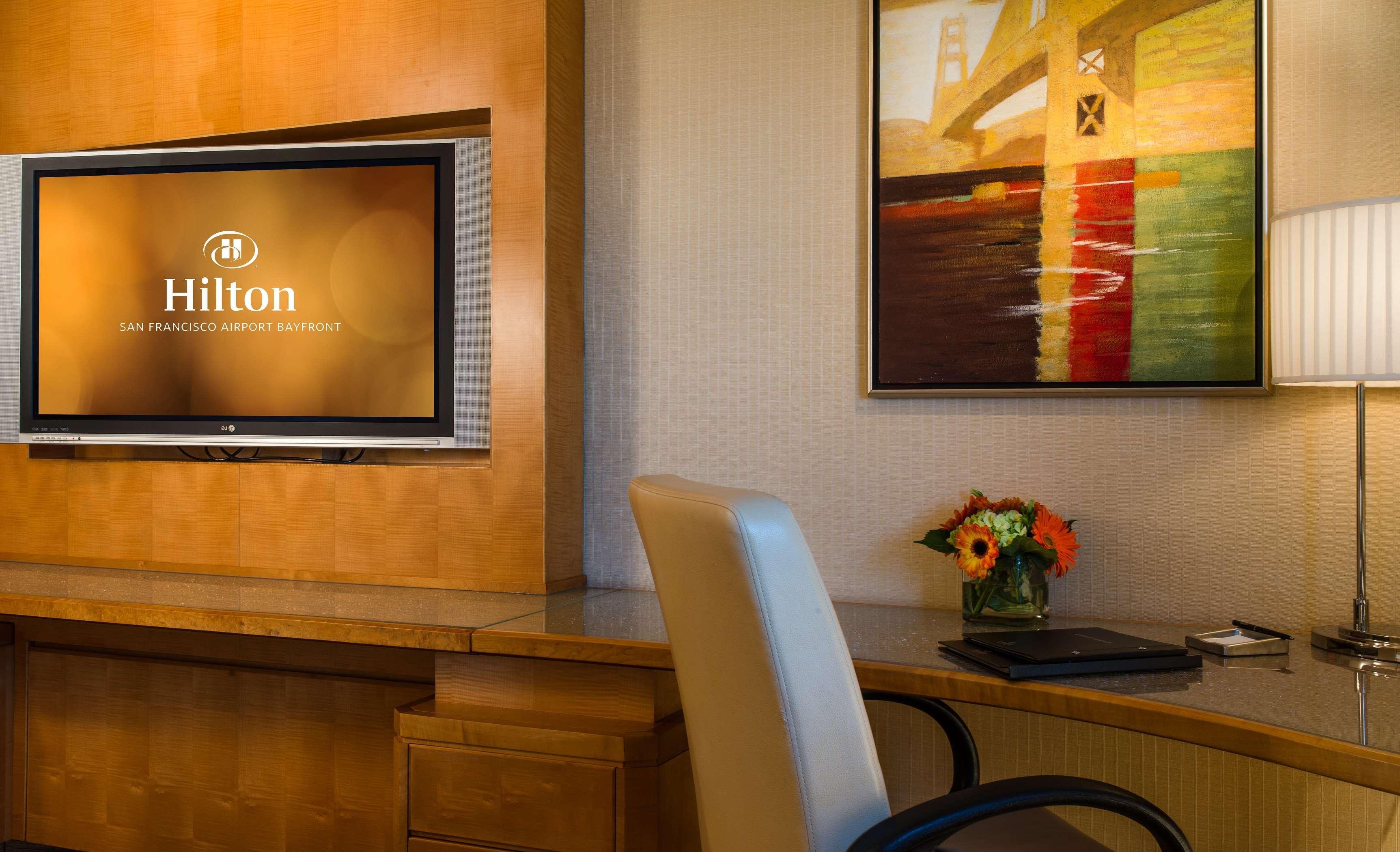 Hilton San Francisco Airport Bayfront - No Resort Fee Бърлингейм Екстериор снимка