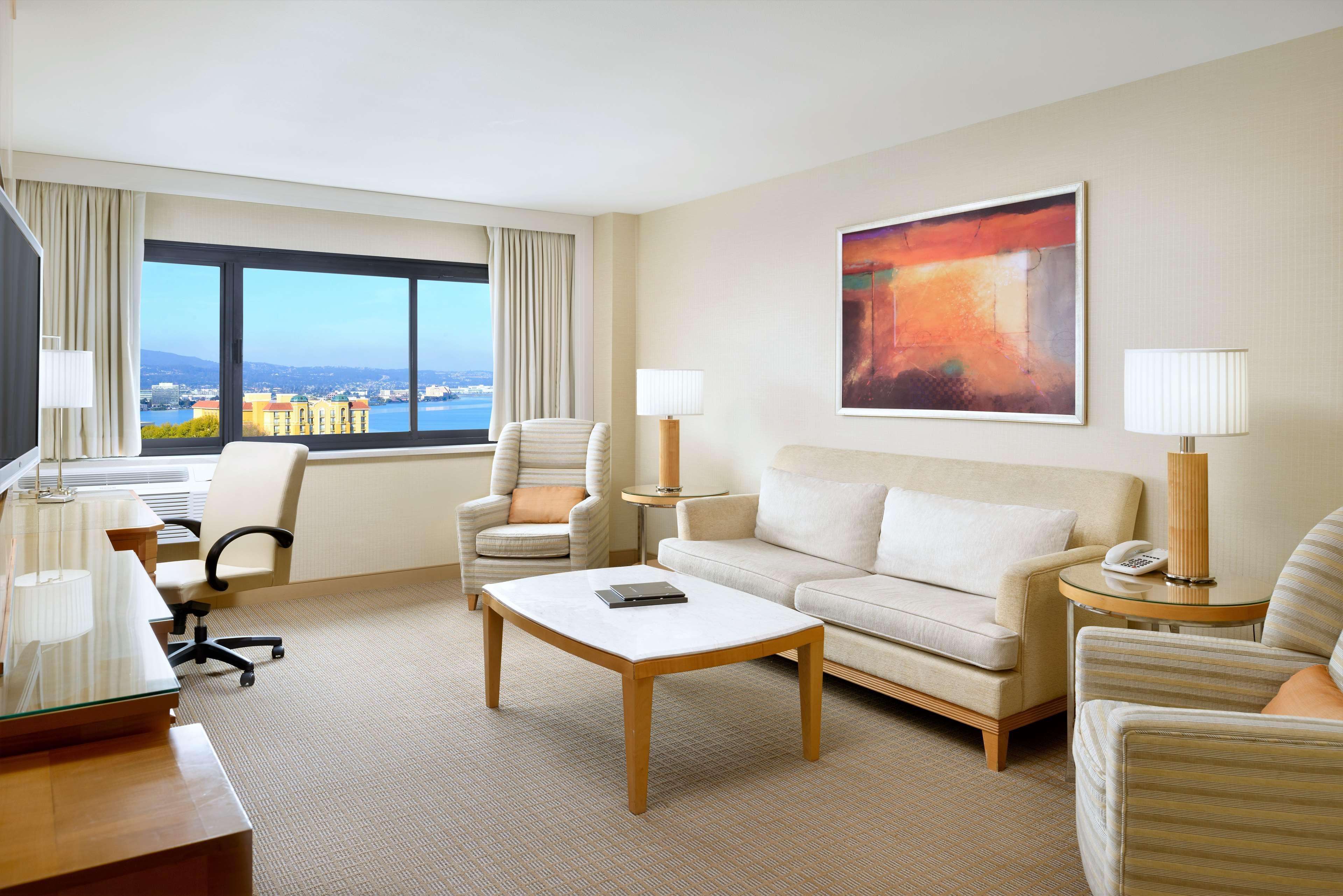 Hilton San Francisco Airport Bayfront - No Resort Fee Бърлингейм Екстериор снимка