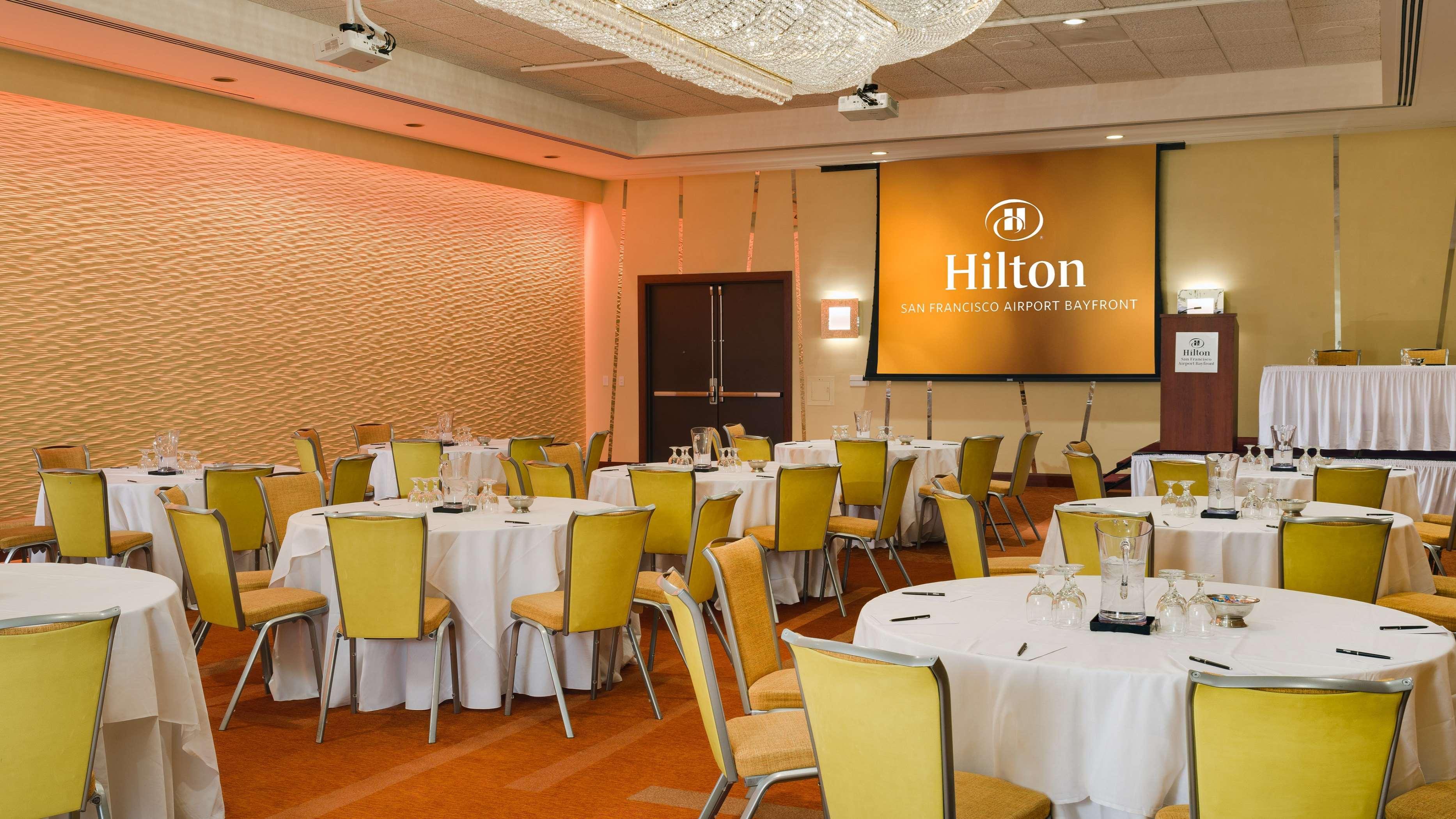 Hilton San Francisco Airport Bayfront - No Resort Fee Бърлингейм Екстериор снимка