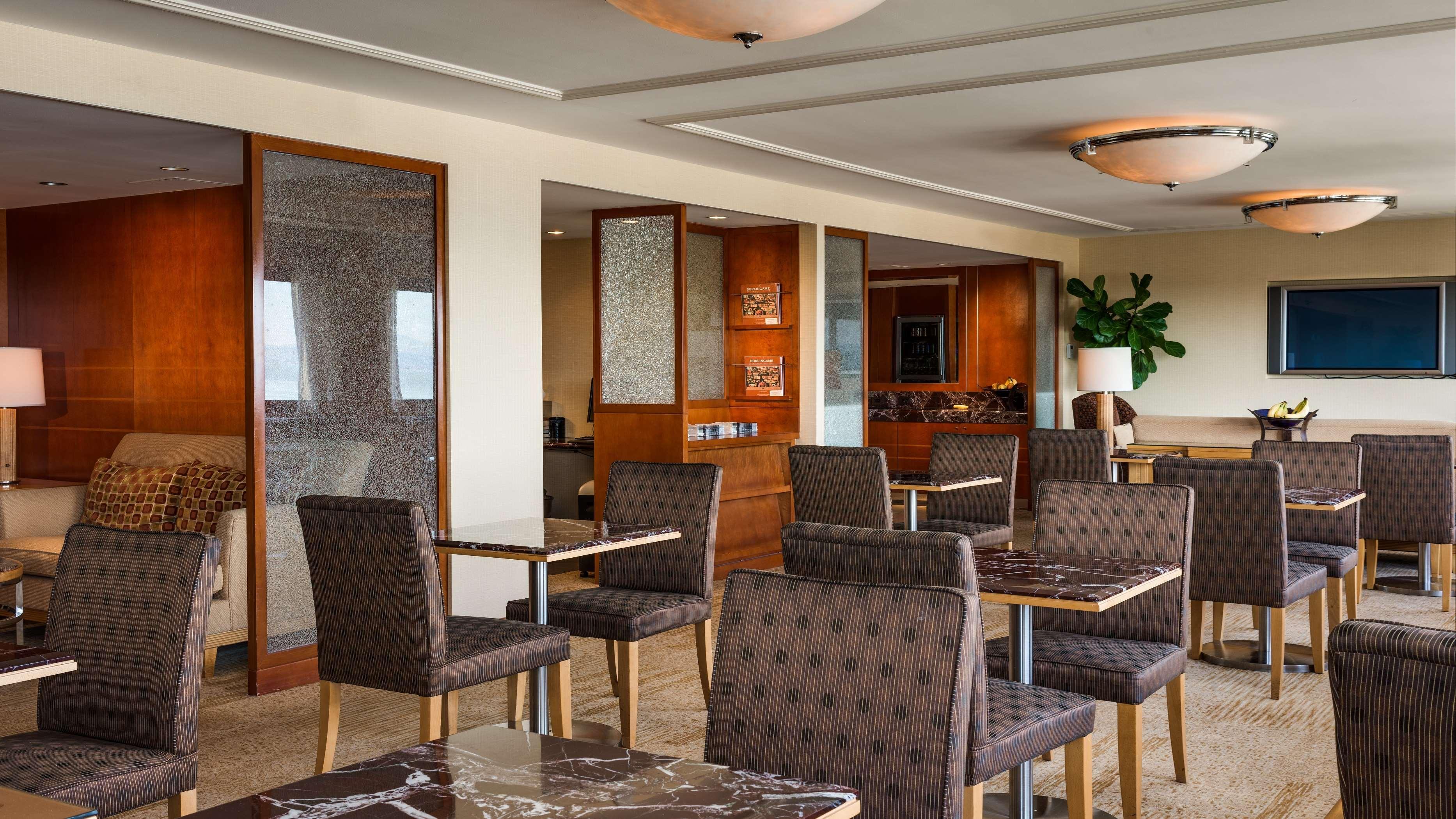 Hilton San Francisco Airport Bayfront - No Resort Fee Бърлингейм Екстериор снимка