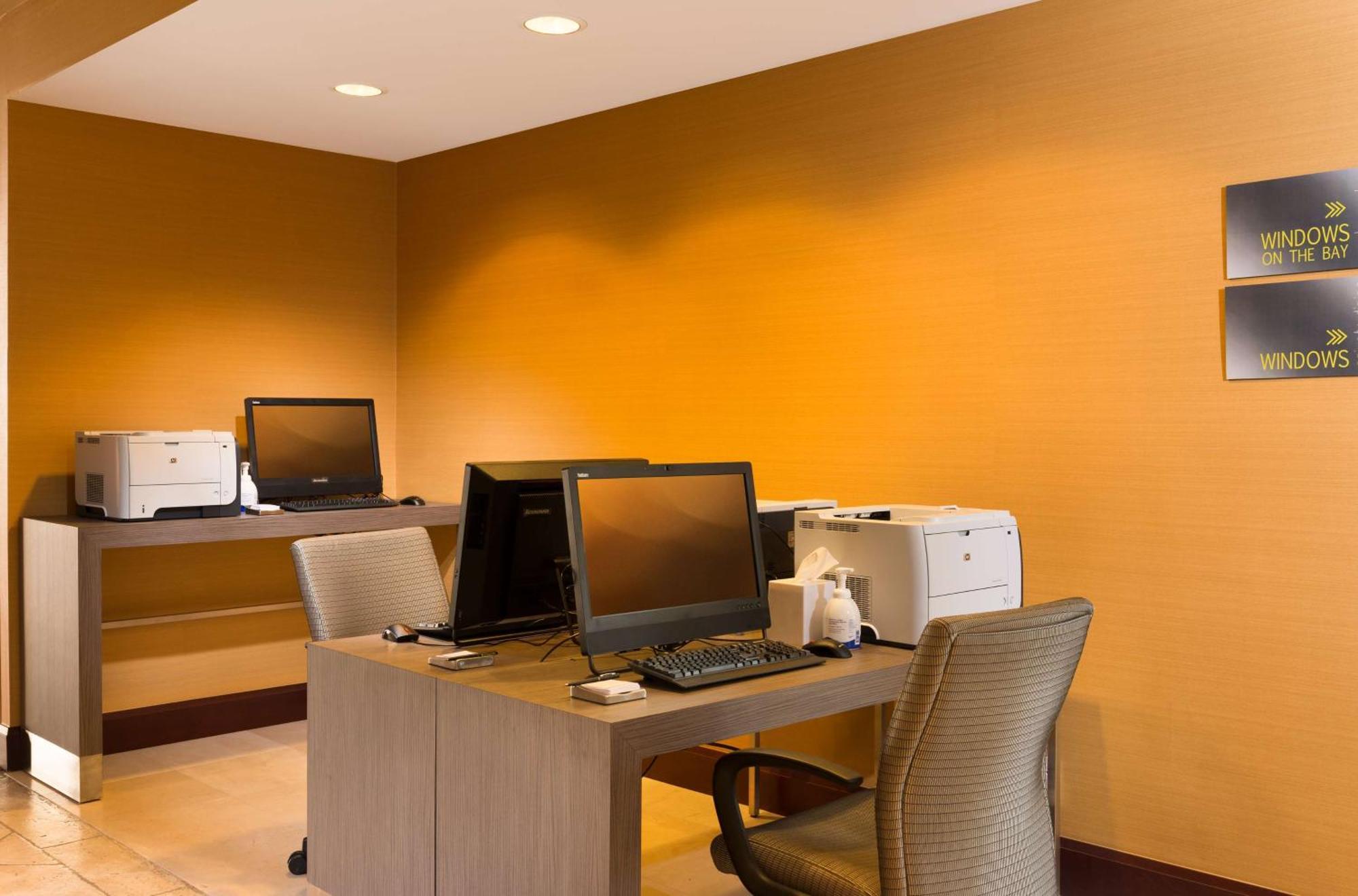 Hilton San Francisco Airport Bayfront - No Resort Fee Бърлингейм Екстериор снимка